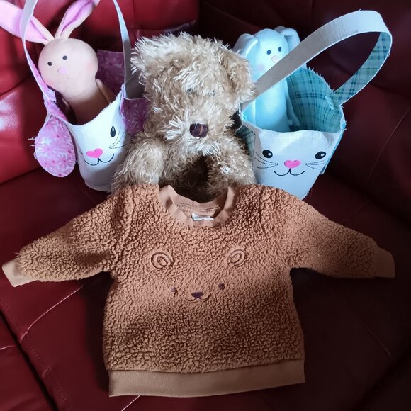 6/9mo -Teddy bear and sweatshirt baby - Picture 1 of 1